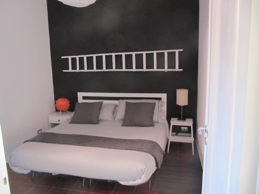 Terre Del Cardinale Country Suites Катания Номер фото