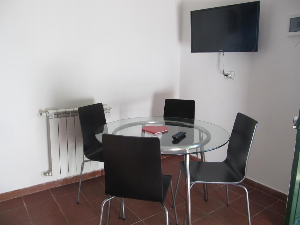 Terre Del Cardinale Country Suites Катания Номер фото
