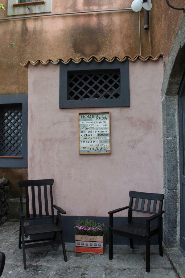 Terre Del Cardinale Country Suites Катания Экстерьер фото
