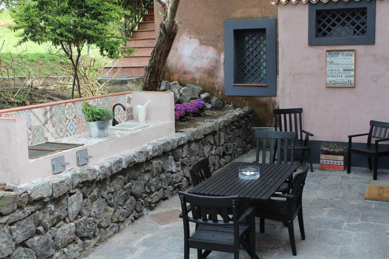Terre Del Cardinale Country Suites Катания Экстерьер фото